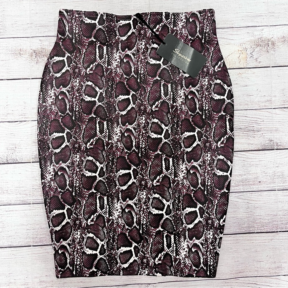 SHINESTAR Skirt Size Small NWT